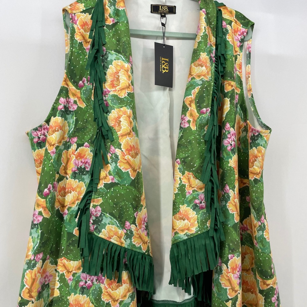 Lucky & Blessed Women Plus Size 3X Vest Green Floral Fringe Western Festival - Picture 2 of 6